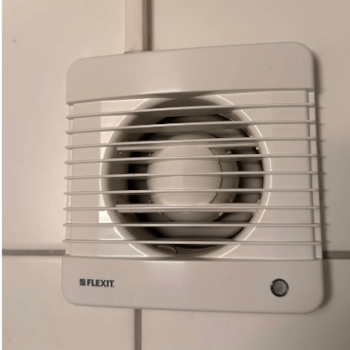 Ren ventilasjonsrist på badet